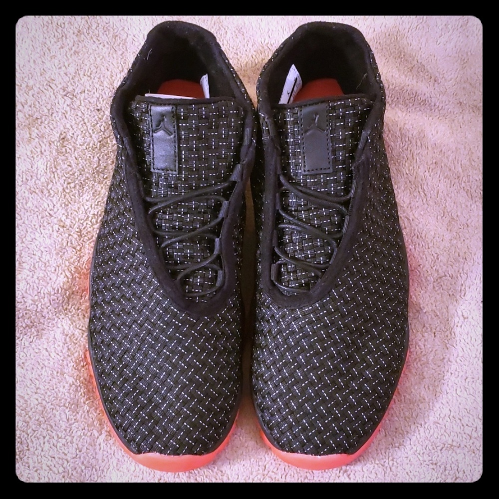 Jordan future qs infrared 23